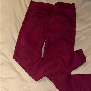 SHEIN Kids Burgundy Leggings